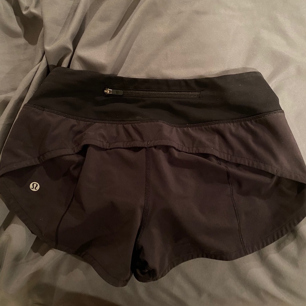 size 2 black lululemon shorts
